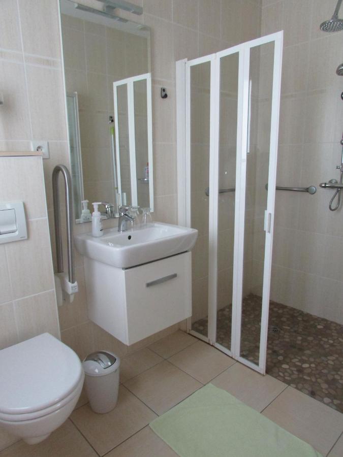 Chambre D'Hotes La Basse Gougeonniere Neuvy-en-Mauges Eksteriør billede